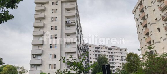 2 chambres Appartement à Garbagnate Milanese, Italy No. 374048 17