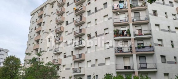 2 chambres Appartement à Garbagnate Milanese, Italy No. 374048 16