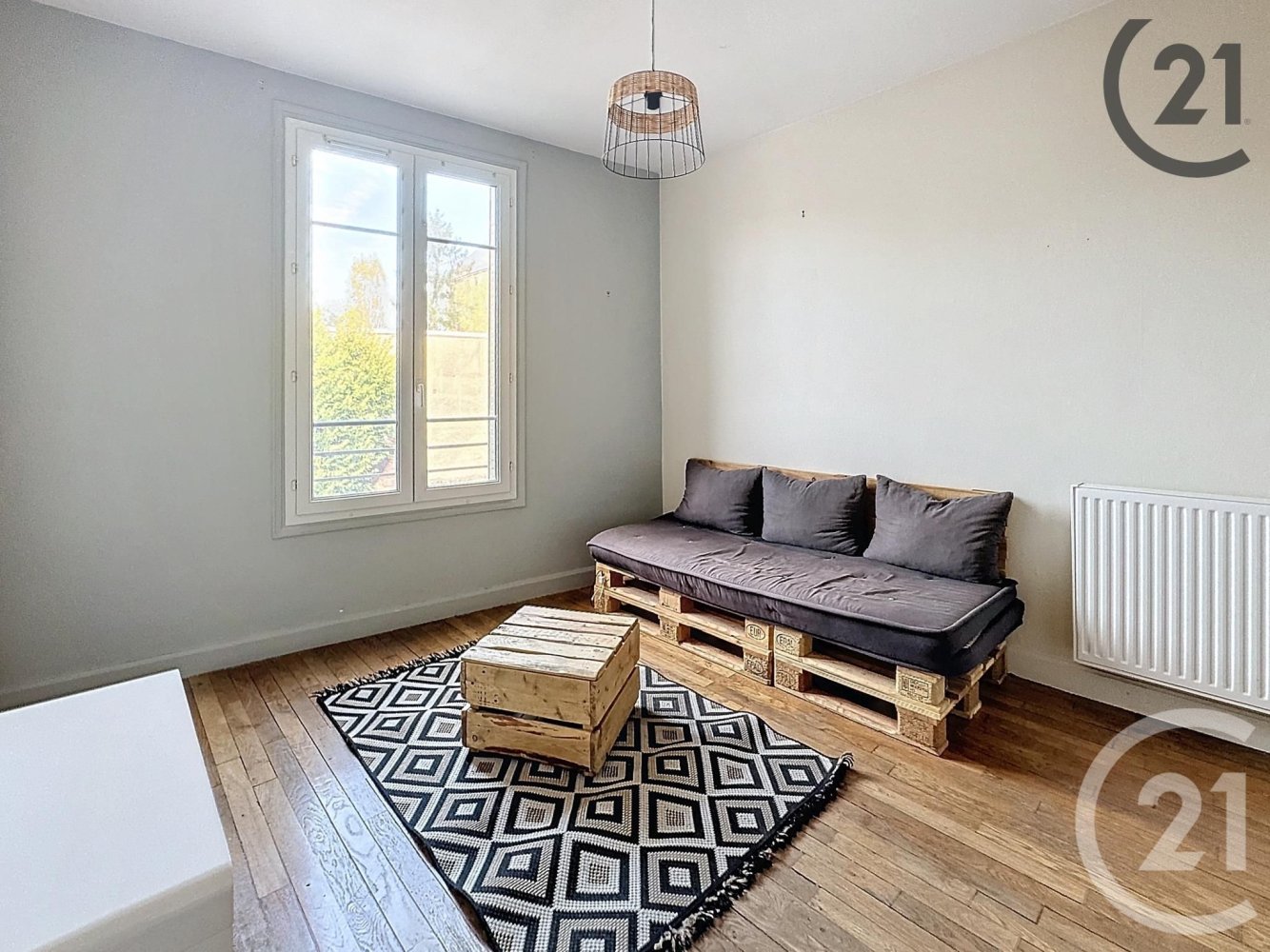 Apartamento de 1 dormitorio en Troyes, France No. 217681
