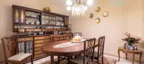 3 bedrooms Apartment in Porto, Portugal No. 113650 2