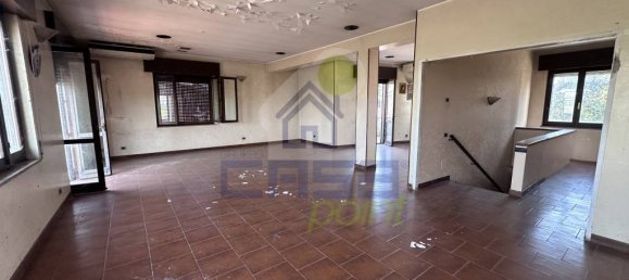 Gewerbliche Immobilie in Casaletto Lodigiano, Italy 700m², Nr. 301395 7