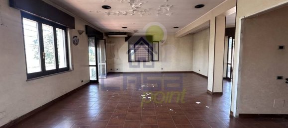 Gewerbliche Immobilie in Casaletto Lodigiano, Italy 700m², Nr. 301395 8