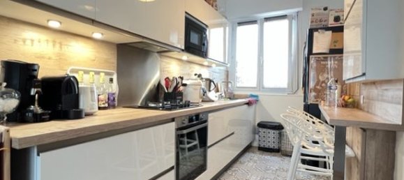 3 Schlafzimmer Wohnung in Abbeville, France, Nr. 301964 2