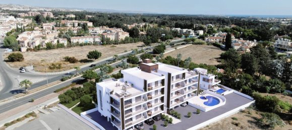 Квартира с 2 спальнями в Като-Пафос, Кипр № 17166 6