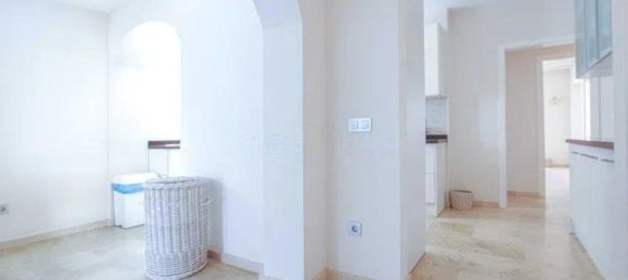 5 bedrooms Villa in Marbella, Spain No. 151046 14