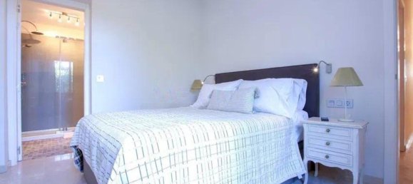 5 bedrooms Villa in Marbella, Spain No. 151046 22