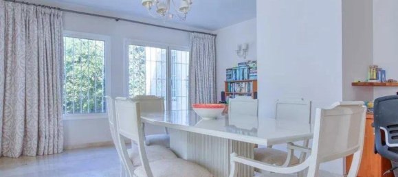 5 bedrooms Villa in Marbella, Spain No. 151046 12