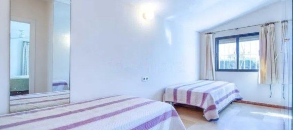 5 bedrooms Villa in Marbella, Spain No. 151046 30