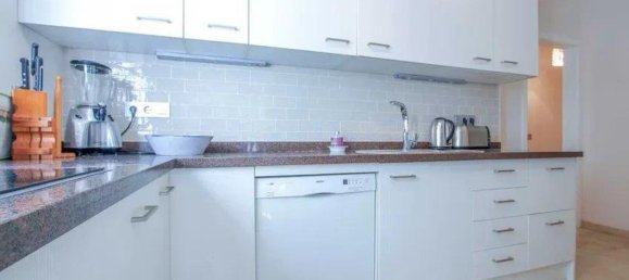 5 bedrooms Villa in Marbella, Spain No. 151046 17