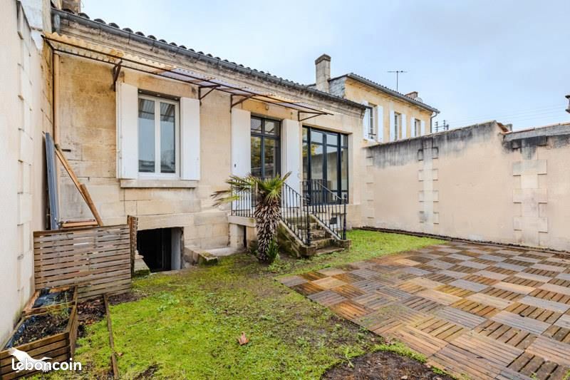 Casa de 3 dormitorios en Libourne, France No. 291931