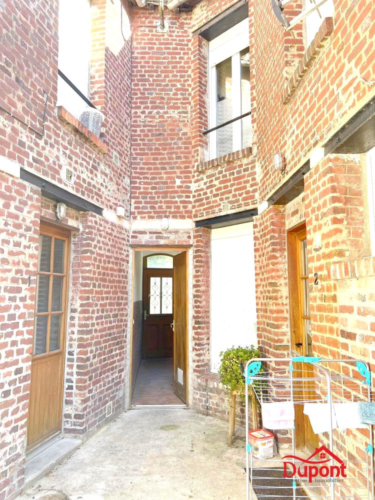 1 room Building in Roye, France No. 156439