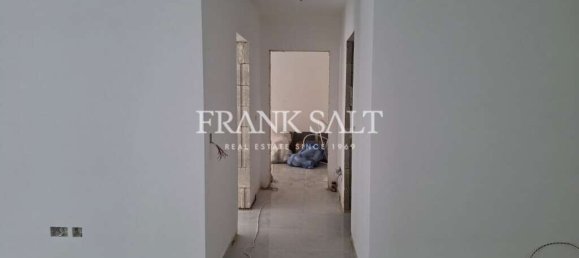 Apartamento de 2 dormitorios en Zabbar, Malta No. 2291 6