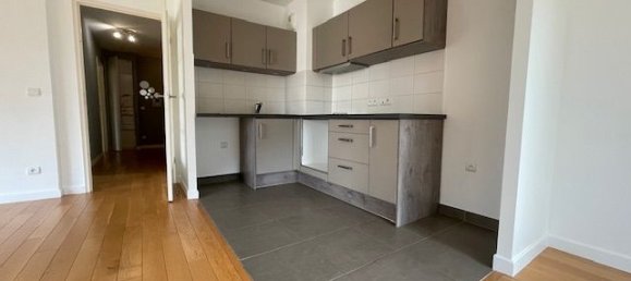 2 chambres Appartement à Versailles, France No. 182765 6