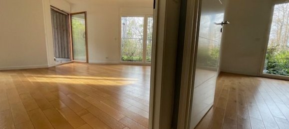 2 chambres Appartement à Versailles, France No. 182765 9