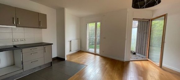 2 chambres Appartement à Versailles, France No. 182765 4