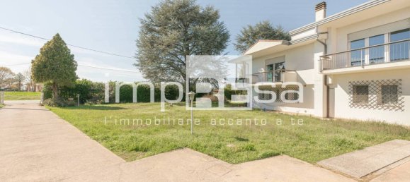 Дом с 3 спальнями в Понцано Венето, Италия № 177002 19