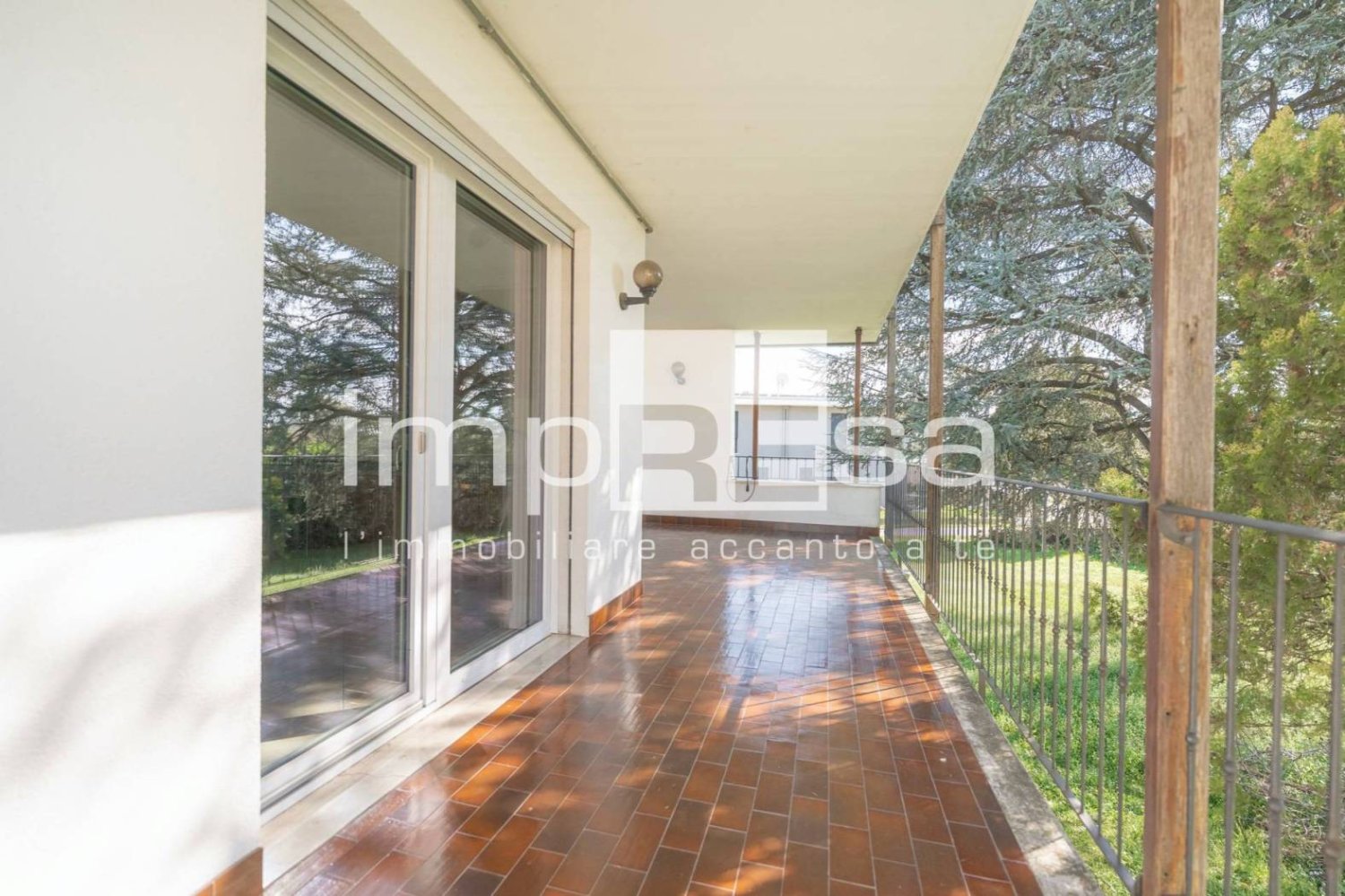 Дом с 3 спальнями в Понцано Венето, Италия № 177002