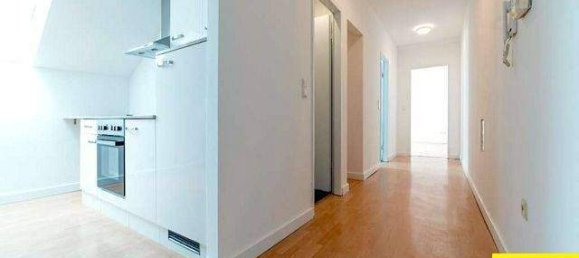 2-salle Appartement à Traismauer, Austria No. 95319 9