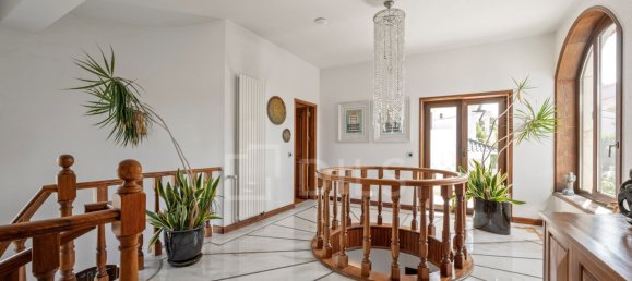 5 Schlafzimmer Villa in Cascais, Portugal, Nr. 191124 36