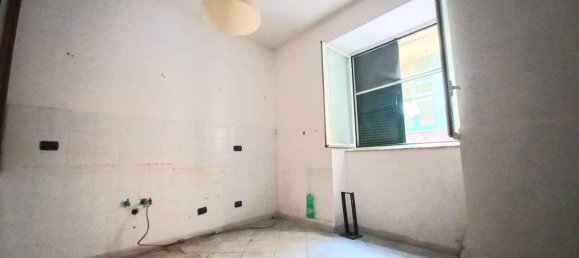 2 rooms Apartment in Pozzuoli, Italy No. 32094 3