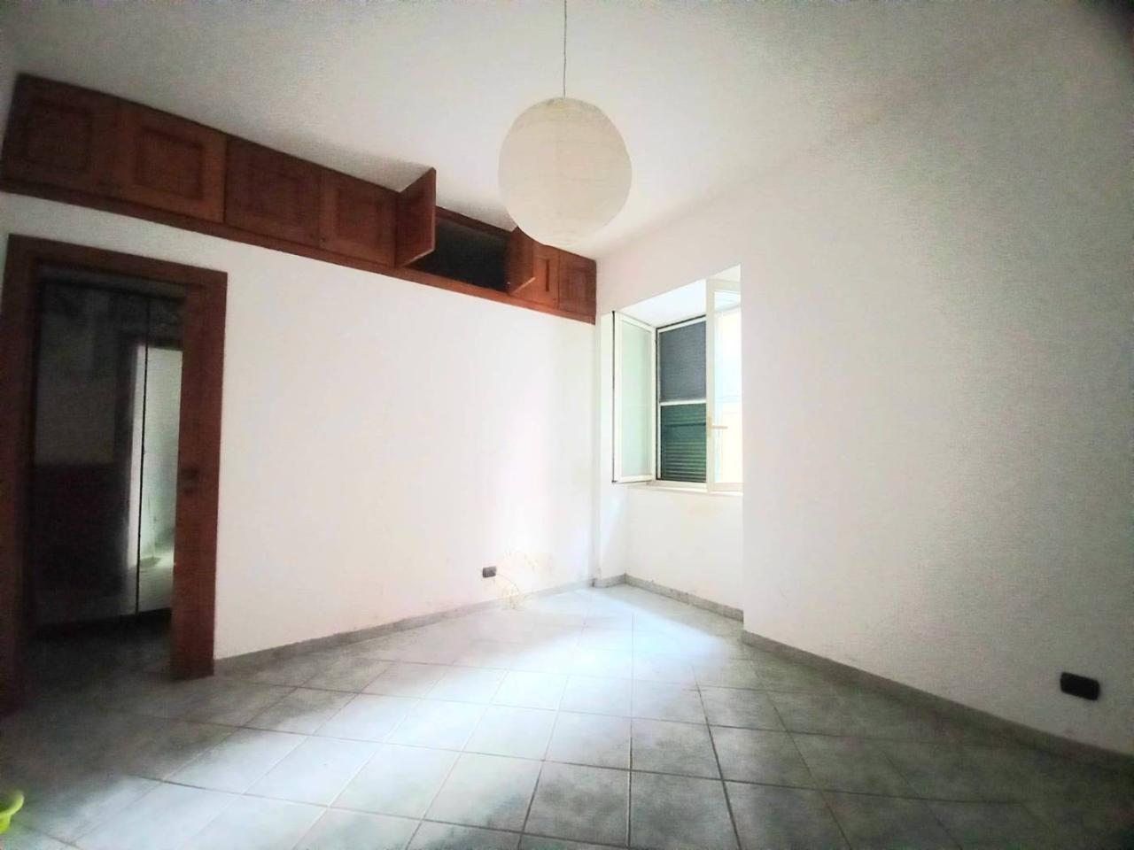 2 rooms Apartment in Pozzuoli, Italy No. 32094