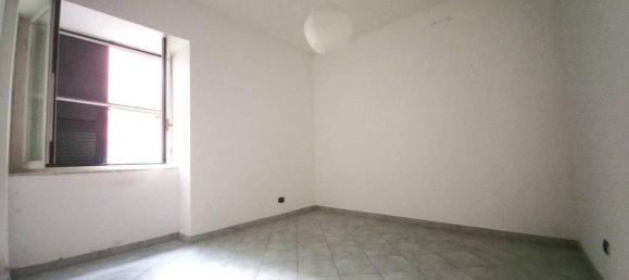 2 rooms Apartment in Pozzuoli, Italy No. 32094 6