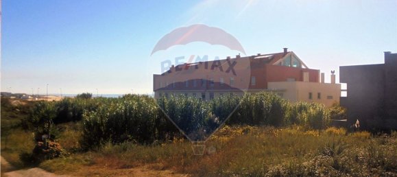 Terrain à Vila Nova de Gaia, Portugal 2930m² No. 52563 2