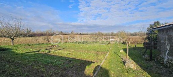 3 bedrooms House in Deux-Sevres, France No. 310696 16