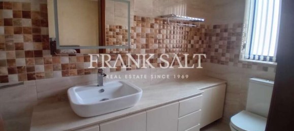 3 Schlafzimmer Stadthaus in Xewkija, Malta, Nr. 11496 13