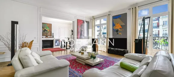 5 bedrooms Apartment in Paris, France No. 338665 3