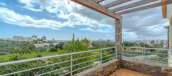 3 غرف نوم منزل في Portimao, Portugal رقم 99556 34