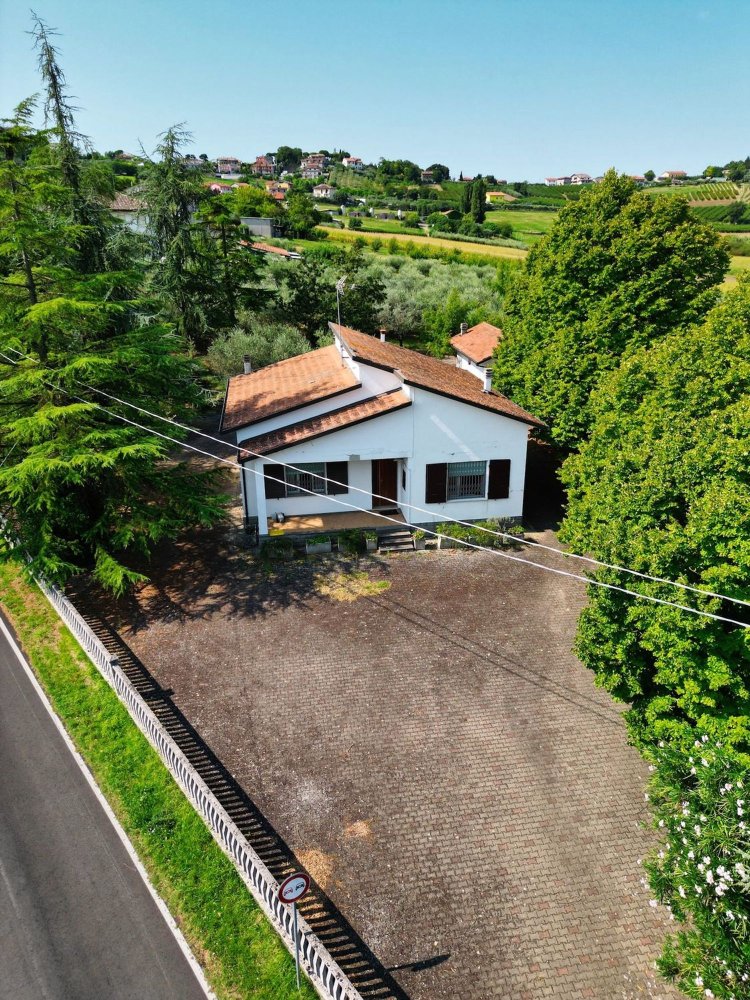 4 bedrooms House in Longiano, Italy No. 328526