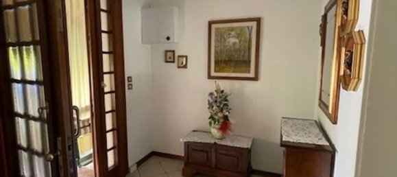 2 bedrooms Apartment in Cadoneghe, Italy No. 339805 2