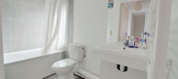 3 bedrooms Duplex in Aubergenville, France No. 164114 17