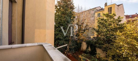 3-salle Appartement à Milan, Italy No. 241998 5