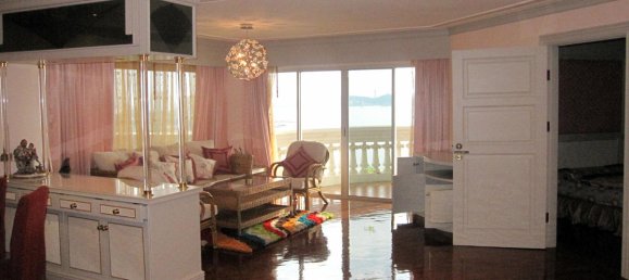 4 bedrooms Condo in Pattaya, Thailand No. 1427 7