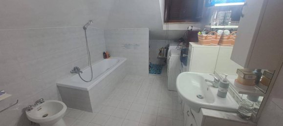 3 rooms Apartment in Anguillara Sabazia, Italy No. 21180 10