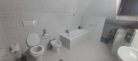 3 rooms Apartment in Anguillara Sabazia, Italy No. 21180 6