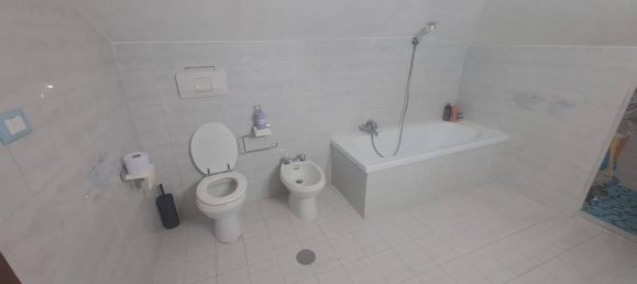 3 rooms Apartment in Anguillara Sabazia, Italy No. 21180 9