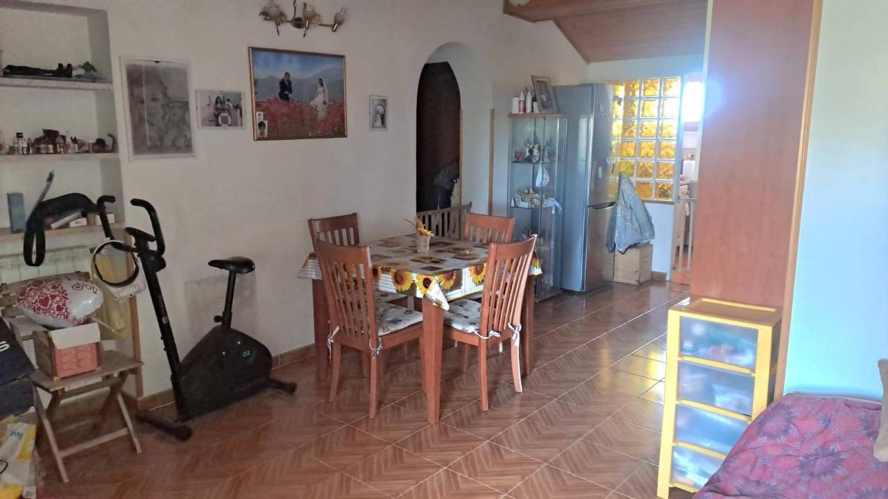 3 rooms Apartment in Anguillara Sabazia, Italy No. 21180