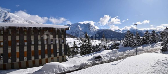 1 bedroom Apartment in Sestriere, Italy No. 70055 25