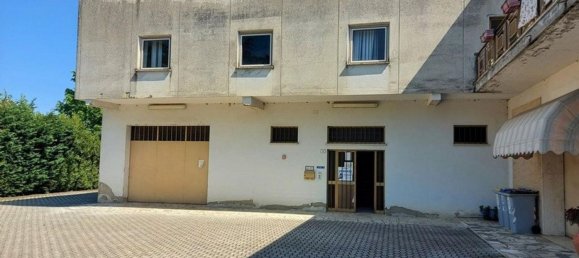  مستودع في Umbertide, Italy 1592متر مربع رقم 370776 3