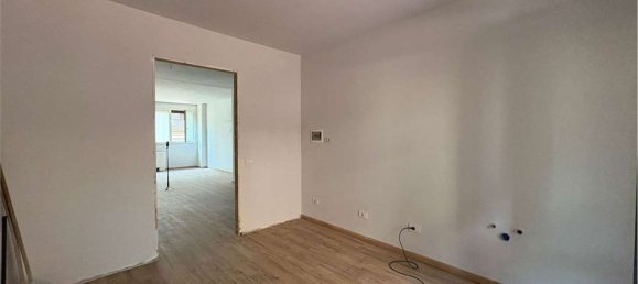 Квартира с 4 спальнями в Флоренция, Италия № 350953 11