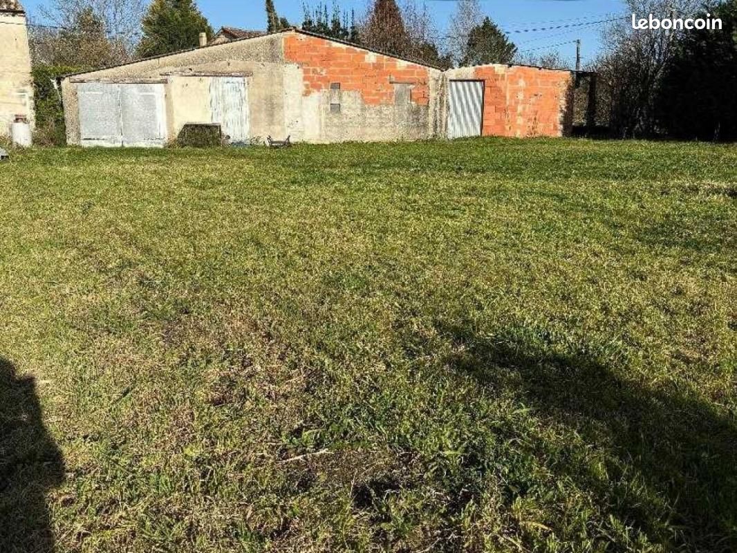  قطعة أرض في Saint-Felix-Lauragais, France 720متر مربع رقم 114137