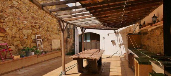 Дом с 4 спальнями в Палс, Испания № 139021 3