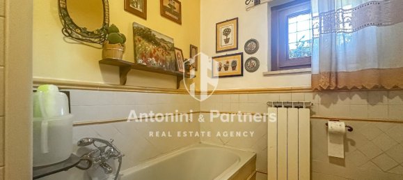 Casa de 10 divisões em San Venanzo, Italy N.º 14718 13