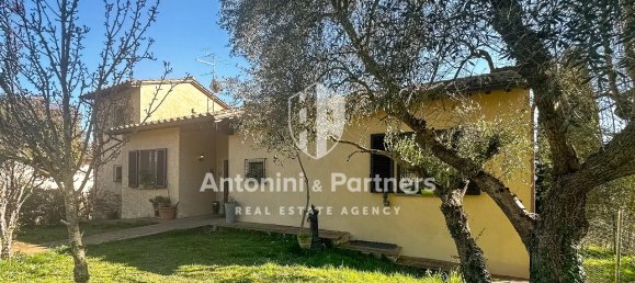 Casa de 10 divisões em San Venanzo, Italy N.º 14718 15