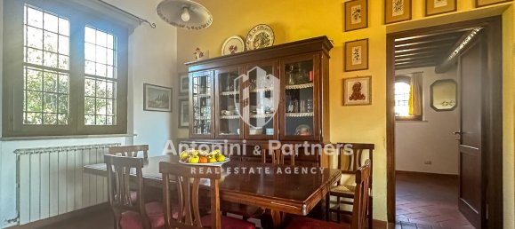 Casa de 10 divisões em San Venanzo, Italy N.º 14718 55