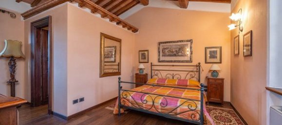 4 Schlafzimmer Haus in Foiano della Chiana, Italy, Nr. 223259 19