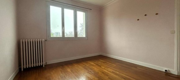 3 bedrooms House in Fontenay-sous-Bois, France No. 182546 6